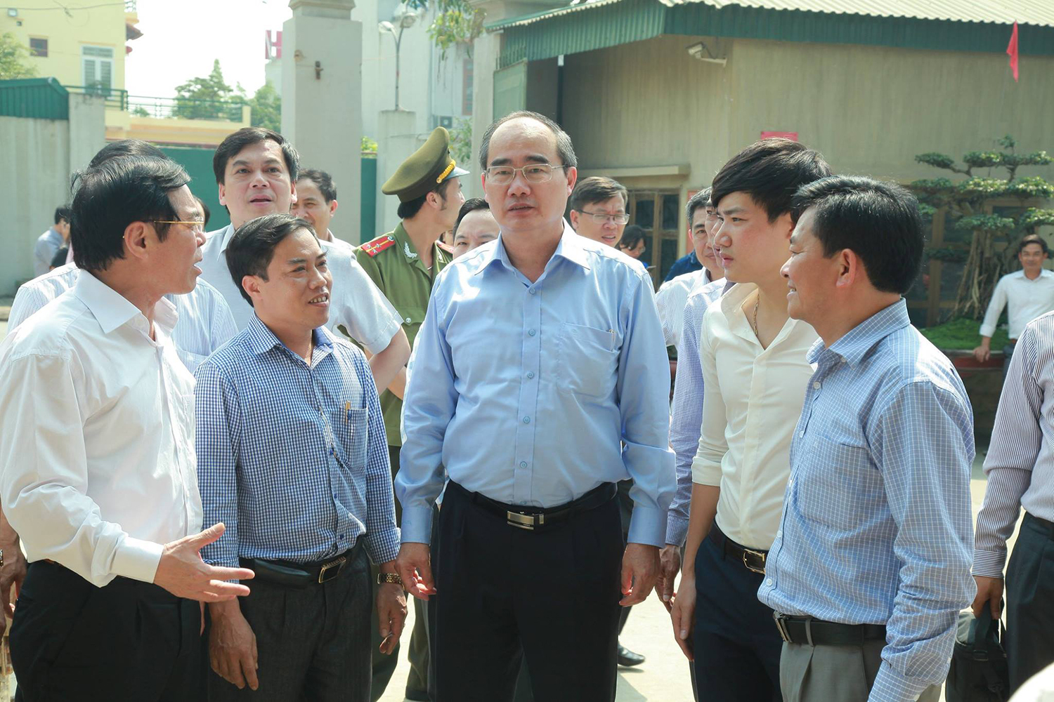 Chủ tịch Mặt trận Tổ quốc Việt Nam Nguyễn Thiện Nhân về thăm xưởng sản xuất Đúc đồng Tân Tiến